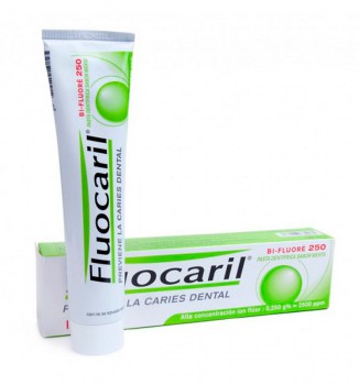 fluocaril-bi-fluore-250-menta-125-ml-800x800